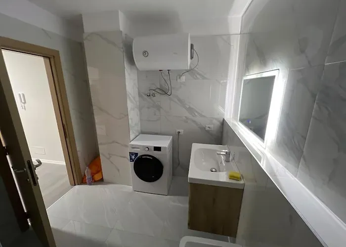 Brand New For Rent טיראנה