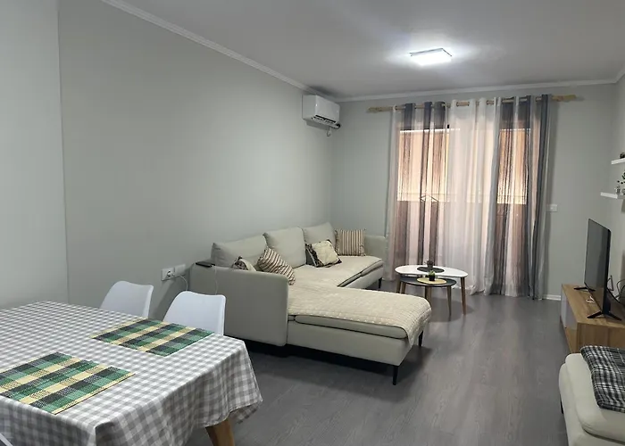 Brand New For Rent شقة *
