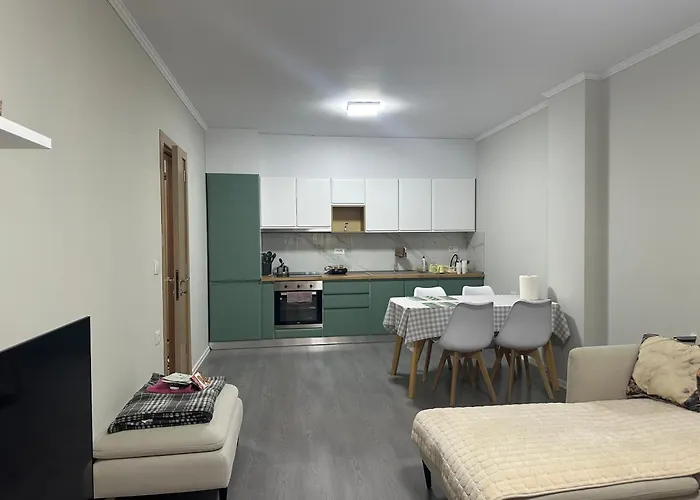 דירה Brand New For Rent טיראנה